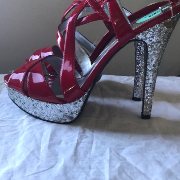 Guess High heels 👠 Red shoes - Picture 2 of 5